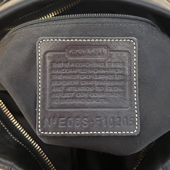 SOLD - COACH HAMPTON MEDIUM SHOULDER BAG - F10205 - Picture 8 of 8